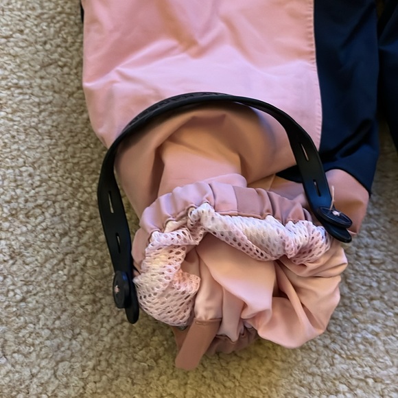 Helly Hansen waterproof pants size 2T - Picture 6 of 8